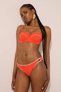 Sanguine Maui Bottom