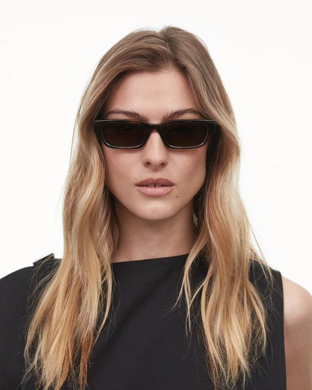 10 Sunglasses – the Shops at Hamilton Princess