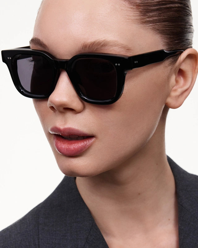 04.2 Sunglasses