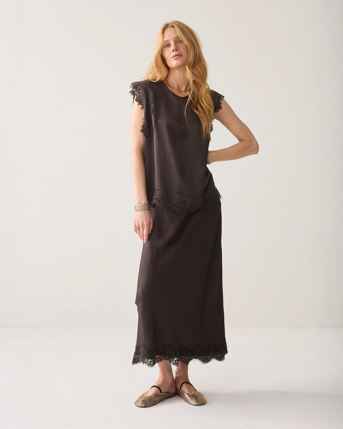 Sleeveless Top with Lace