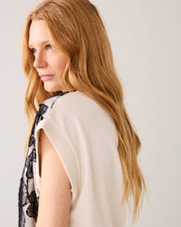 Sleeveless Jumper with Lace