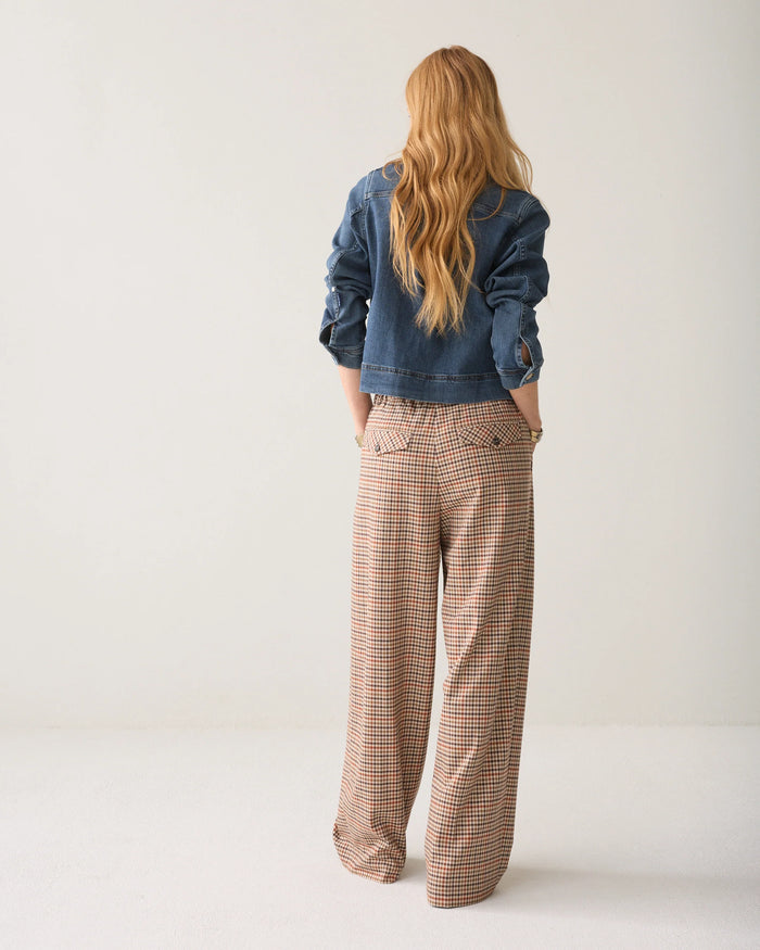 Wide-Leg Trousers with a Checked Print