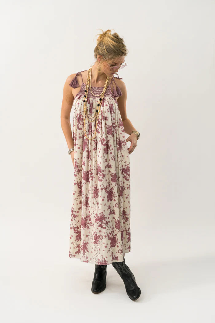 AngoLL Maxi Dress