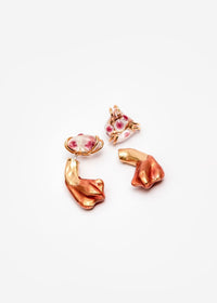 Berry Quartz Petal Curve