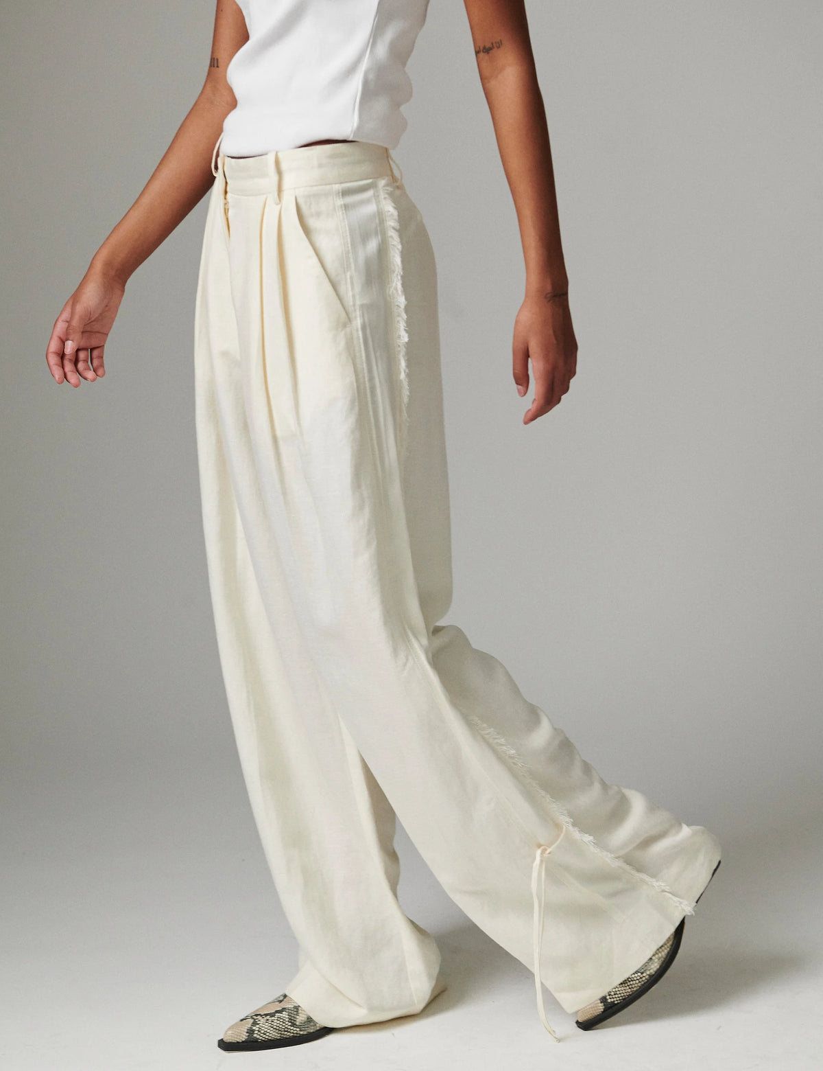 Belle Contrast Linen Pants