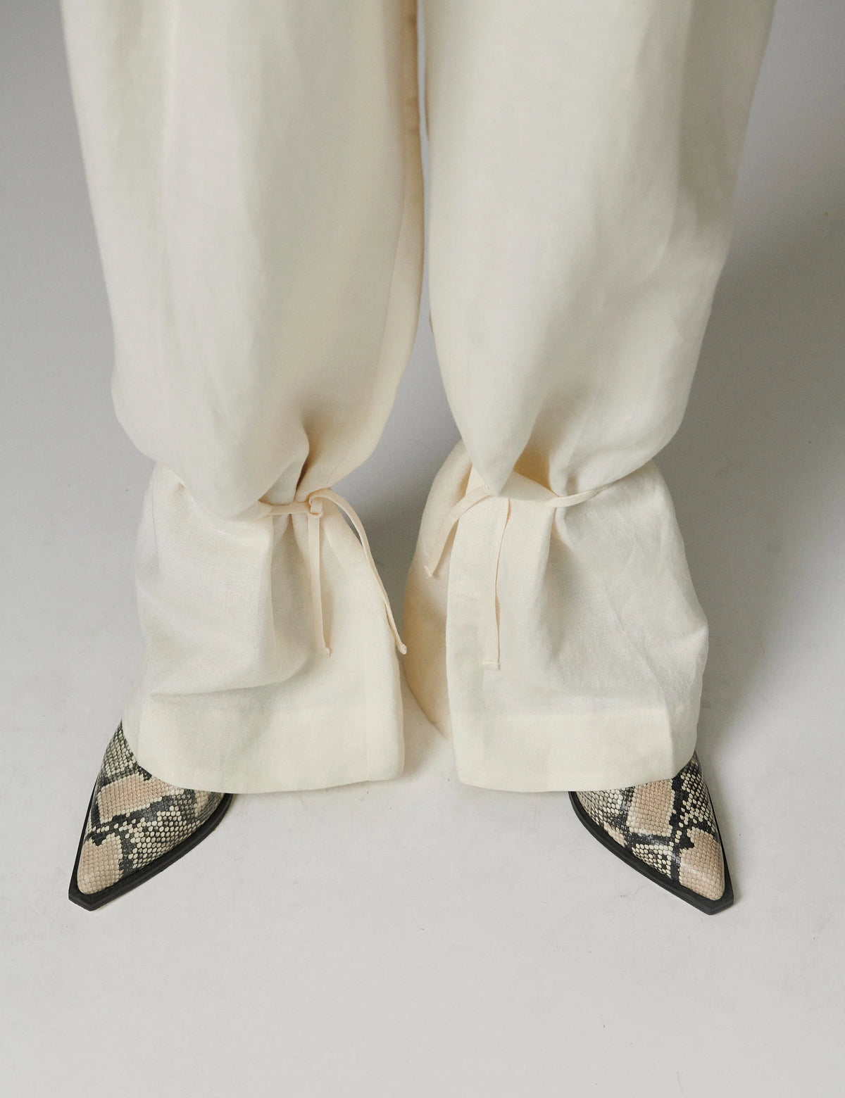 Belle Contrast Linen Pants