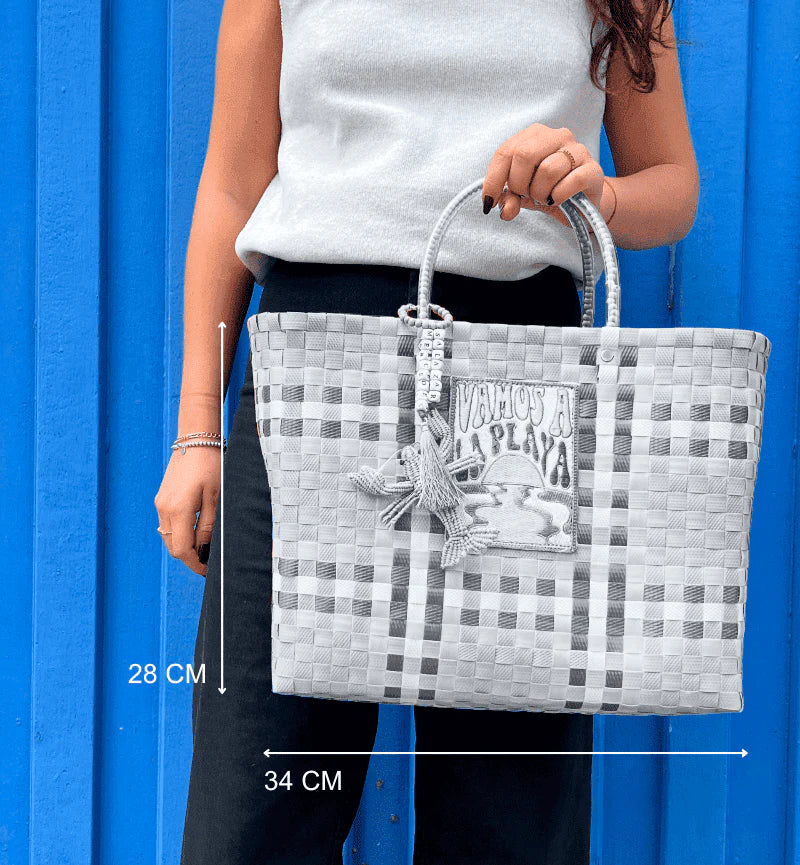 Besame Mucho Handbag