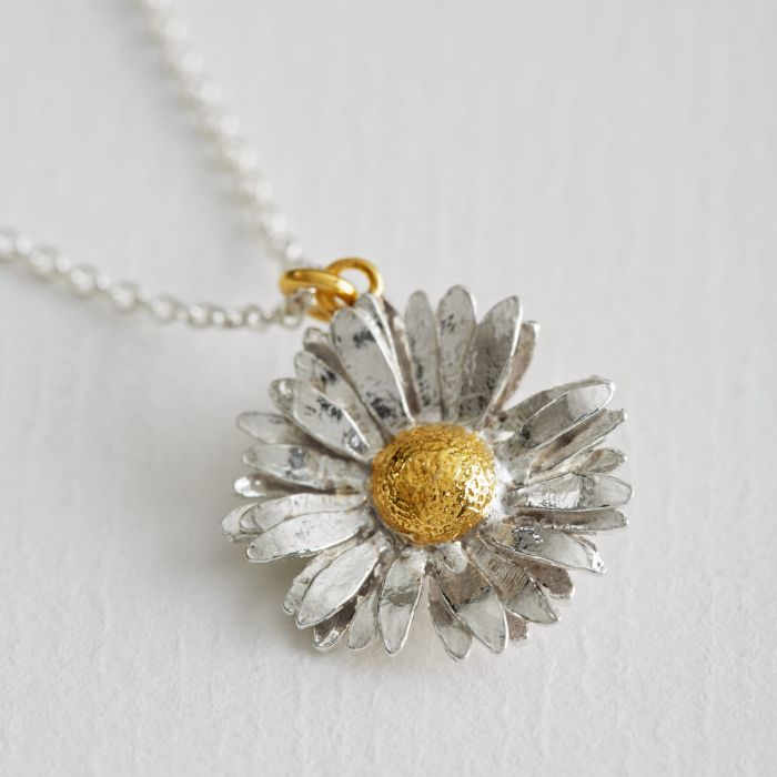 Big Daisy Necklace