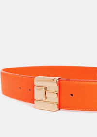 Belt with E-Shaped Buckle