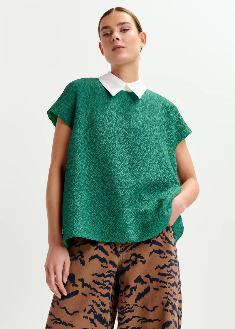 Textured Top with Removable Collar