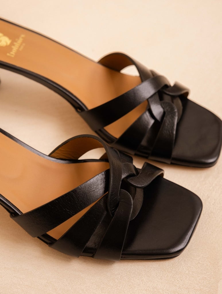 ISALIE Mules