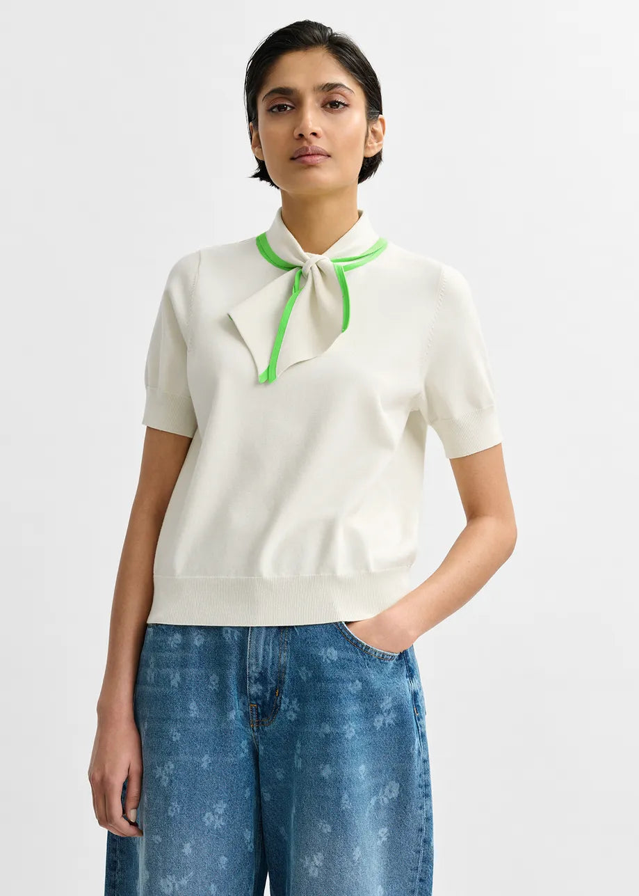 Jonda Contrast Collar