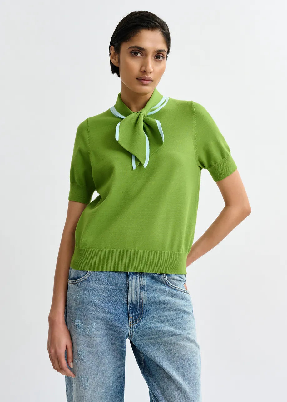 Jonda Contrast Collar