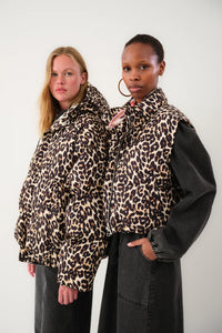 Sada Vest