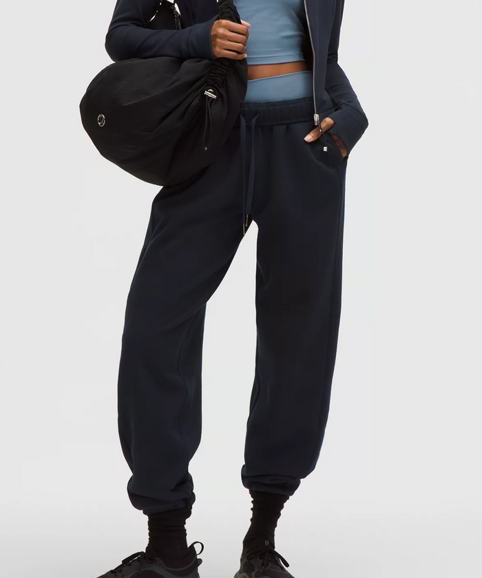 Scuba Mid-Rise Oversized Jogger