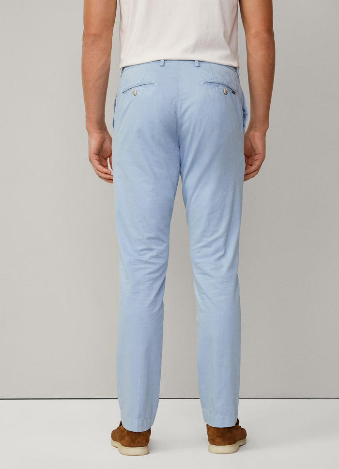 Slim Fit Kensington Chino