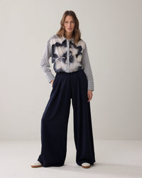 Smooth Fitting Trousers